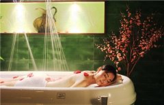 浴缸上的水漬怎么去除？